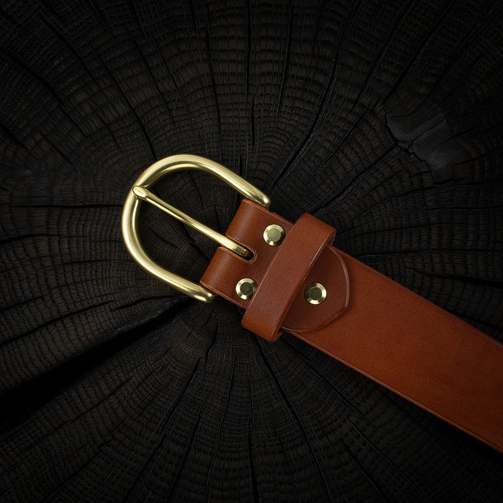 Naiste nahast püksirihm - Pruun ja kuldne pannal.